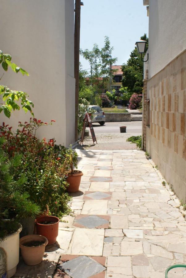 Hotel Agni -Enoikiazomena Diamerizmata Kallithea  ภายนอก รูปภาพ