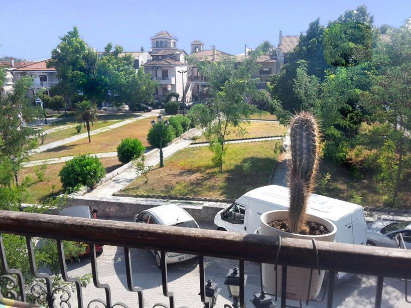 Hotel Agni -Enoikiazomena Diamerizmata Kallithea  ภายนอก รูปภาพ