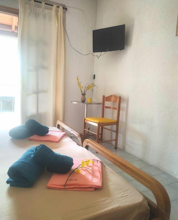 Hotel Agni -Enoikiazomena Diamerizmata Kallithea  ภายนอก รูปภาพ