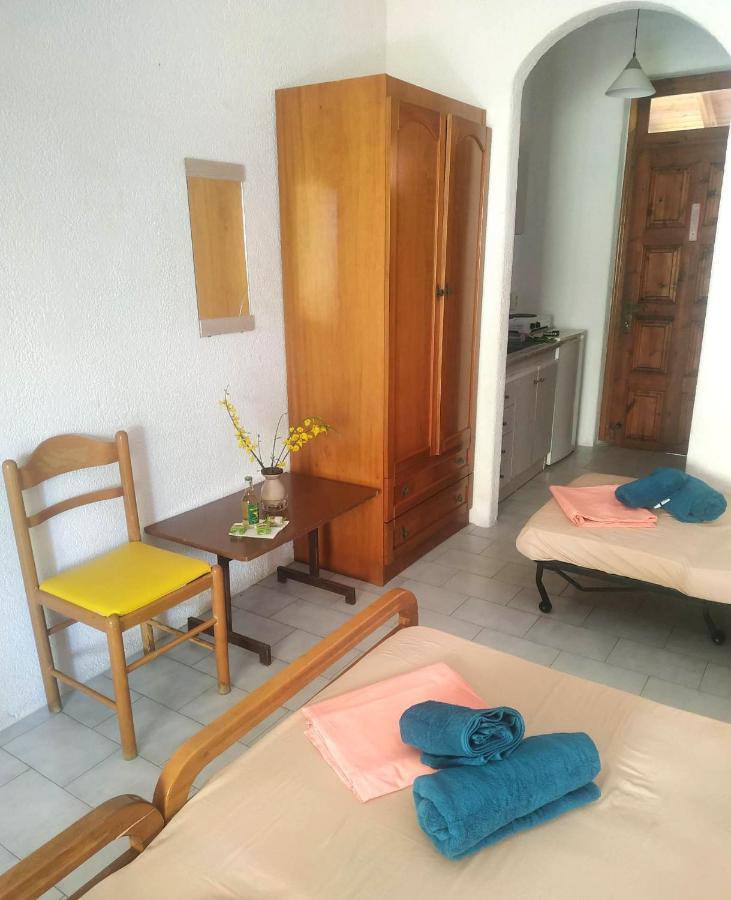 Hotel Agni -Enoikiazomena Diamerizmata Kallithea  ภายนอก รูปภาพ