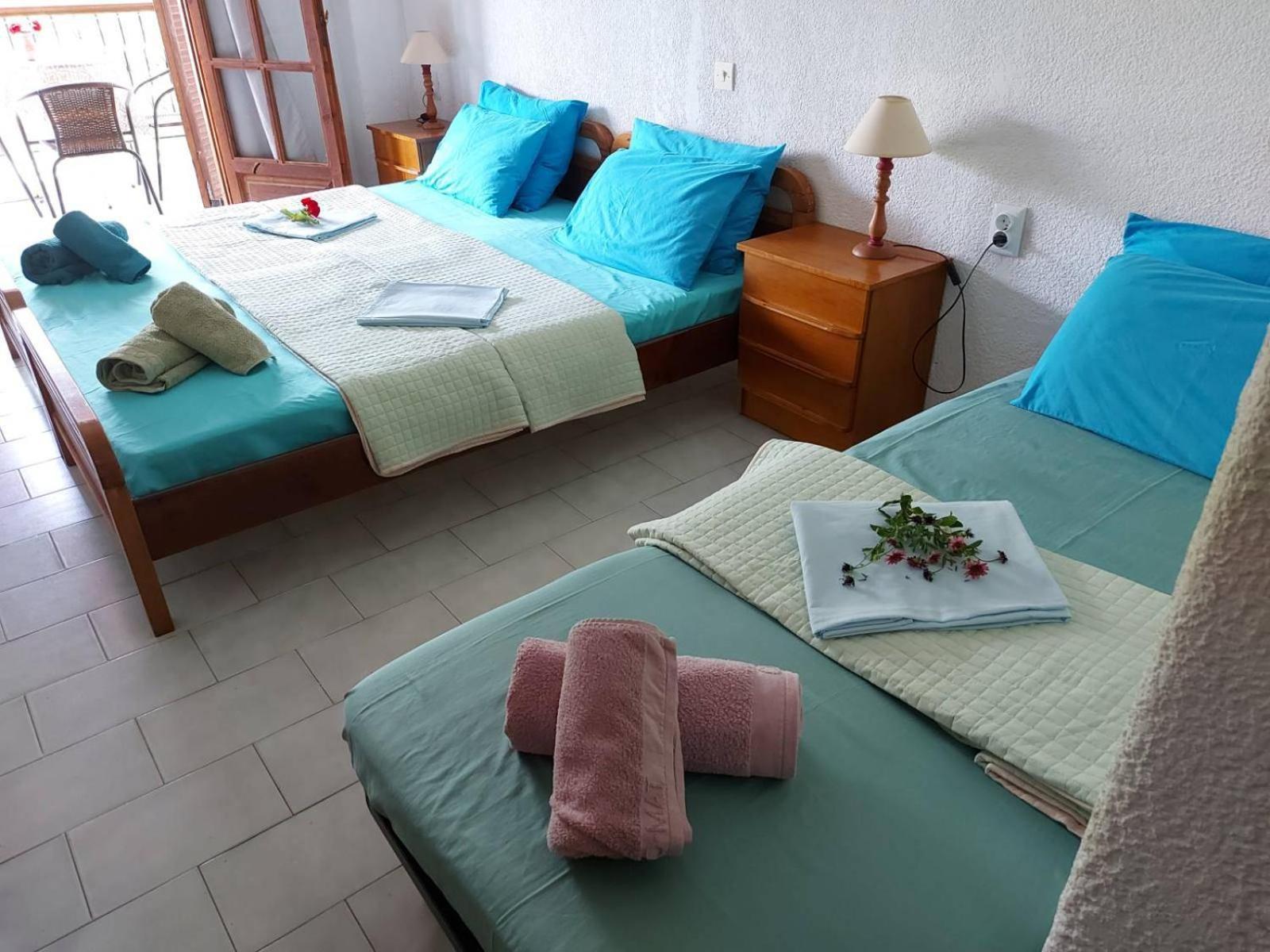 Hotel Agni -Enoikiazomena Diamerizmata Kallithea  ภายนอก รูปภาพ