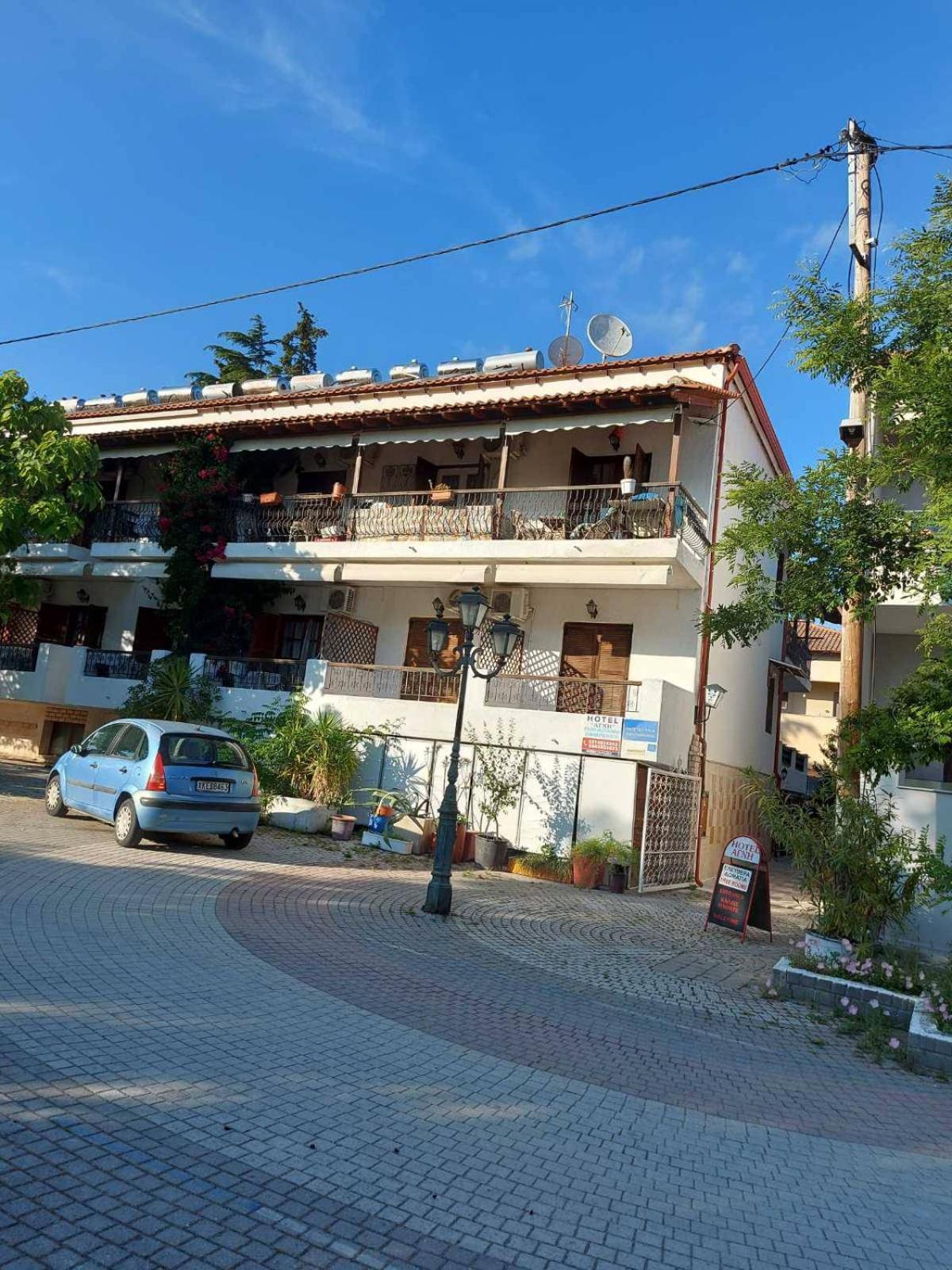 Hotel Agni -Enoikiazomena Diamerizmata Kallithea  ภายนอก รูปภาพ